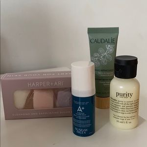 Mini skin care set